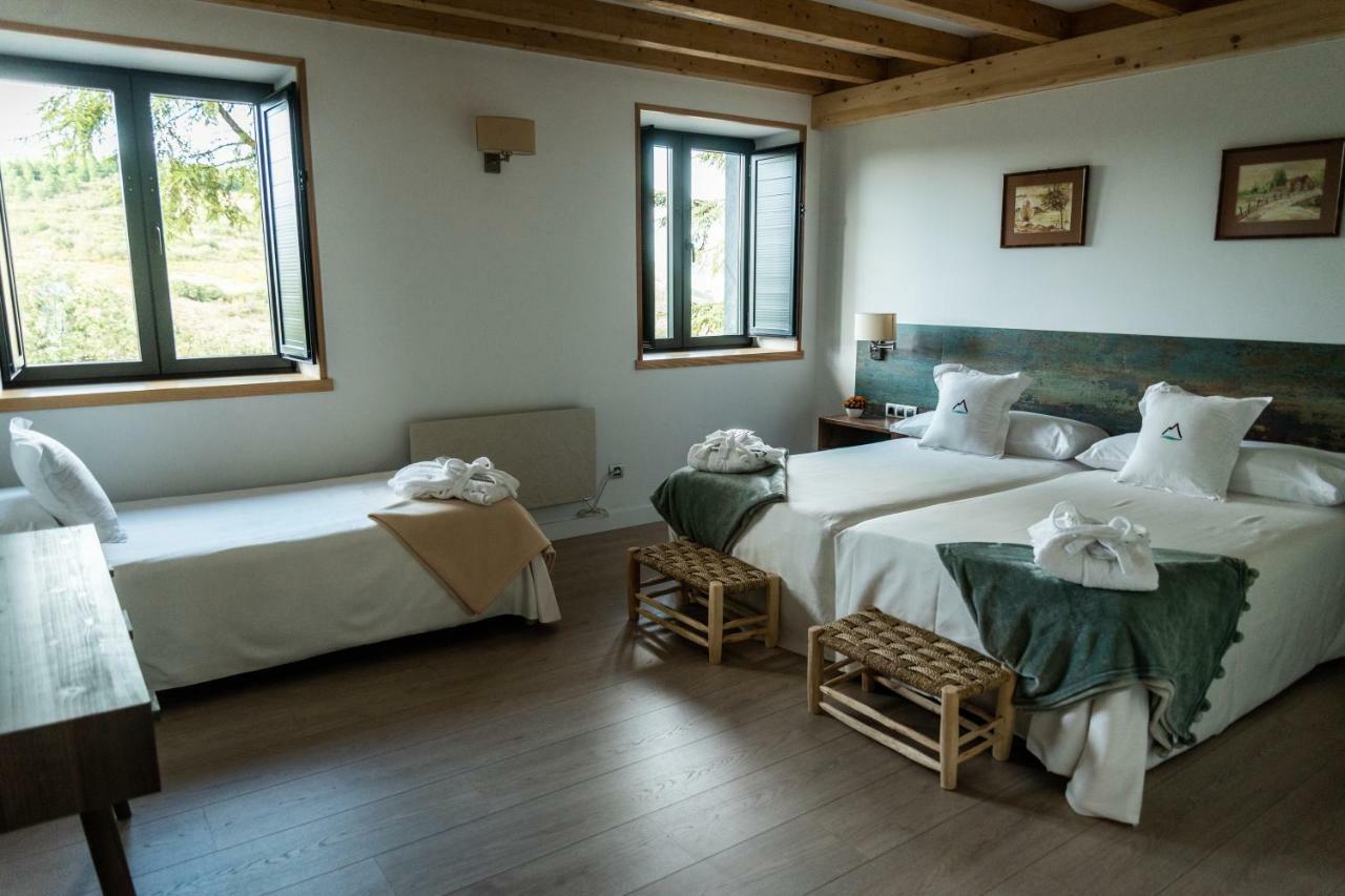 The Rock Suites & Spa Congosto Luaran gambar